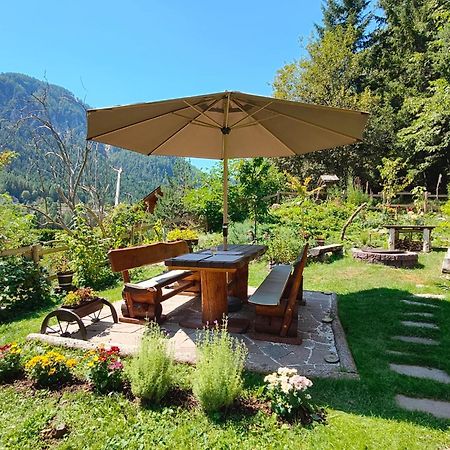 Waldhuette Glueck Auf Villa Notsch bei Bleiberg Buitenkant foto