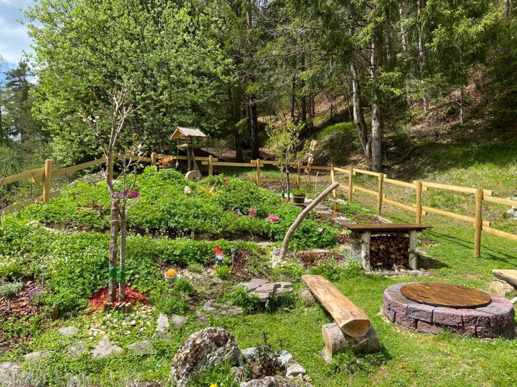 Waldhuette Glueck Auf Villa Notsch bei Bleiberg Buitenkant foto